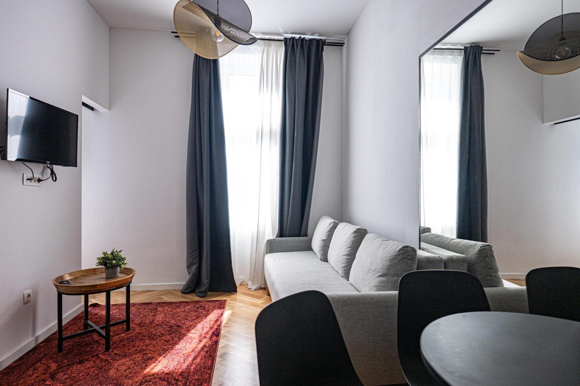 Zest And Nest Apartments In The Center Zagabria Esterno foto