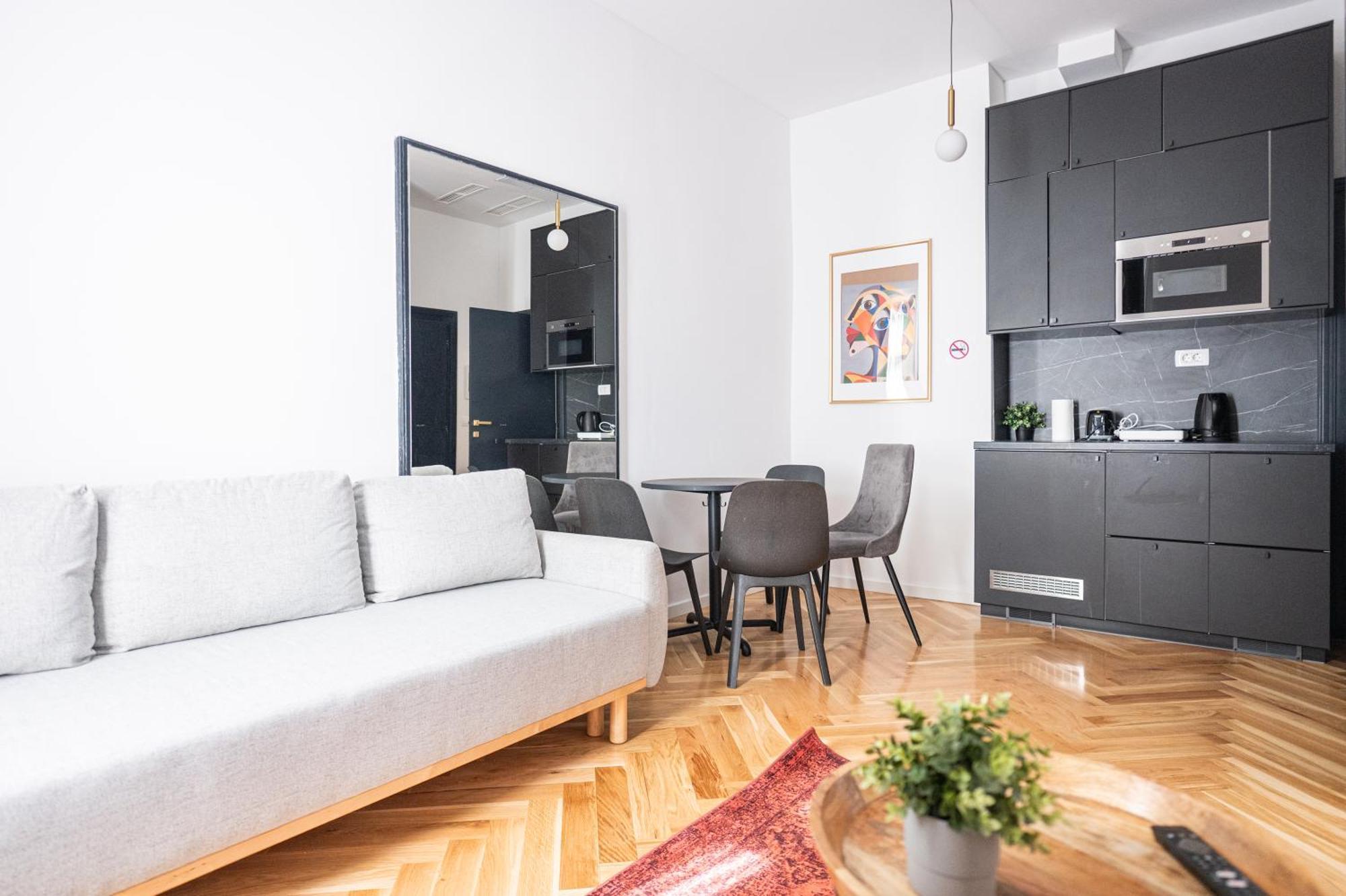 Zest And Nest Apartments In The Center Zagabria Esterno foto