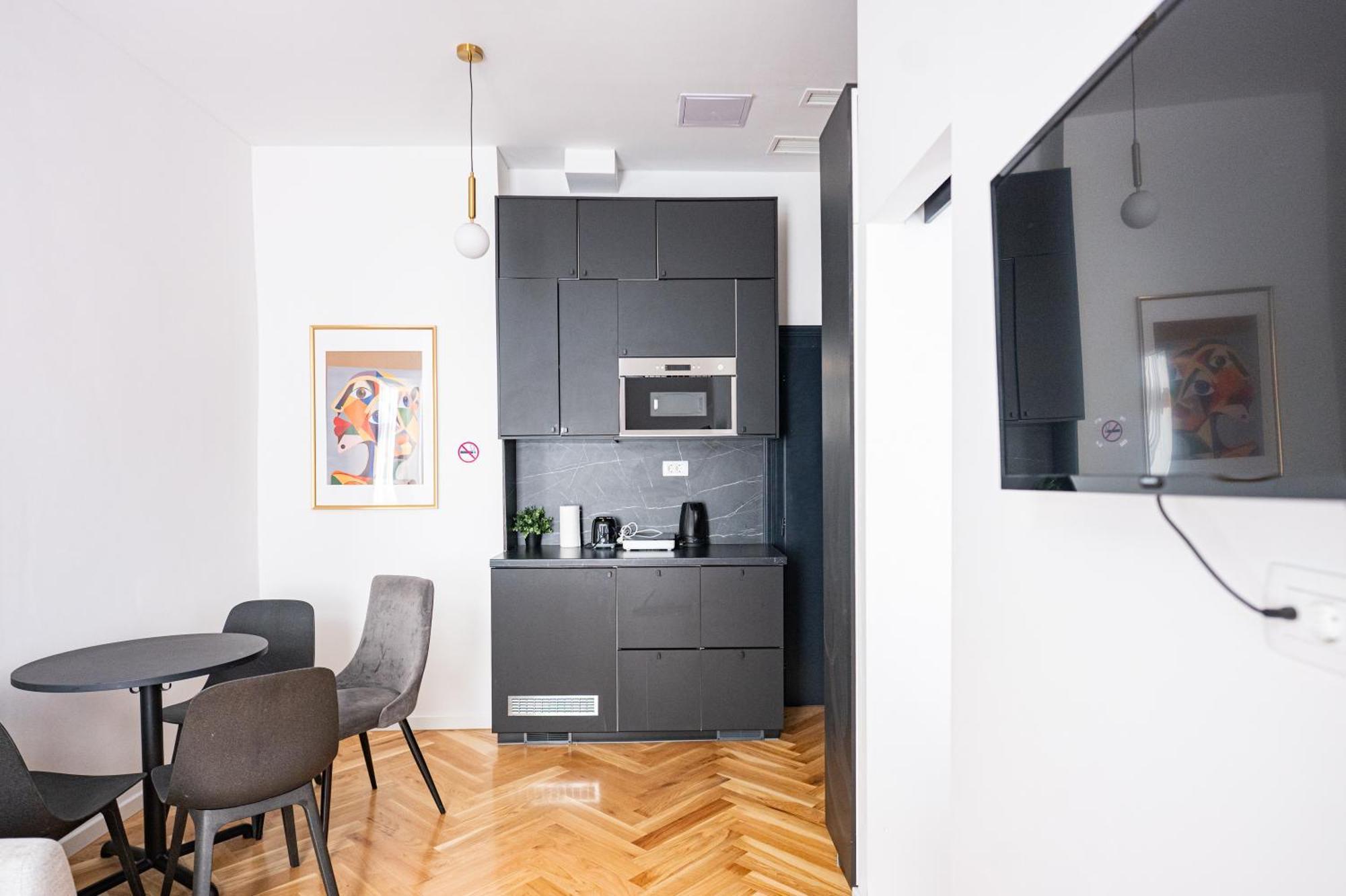 Zest And Nest Apartments In The Center Zagabria Esterno foto